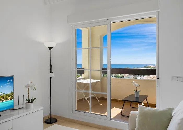 Seaview, 2 Bedroom By Casa Del Sol Hr Apartament Benalmádena